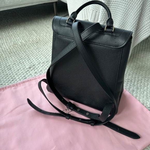 Black leather backpack - Picture 7 of 9